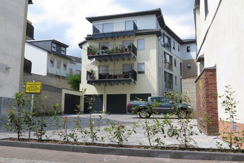 Winkeler Strasse Gebäude Frontansicht Winkeler Strasse Gebäude Frontansicht