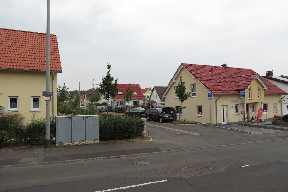 Oswald Neubaugebiet Häuser Straßenansicht Oswald Neubaugebiet Häuser Straßenansicht