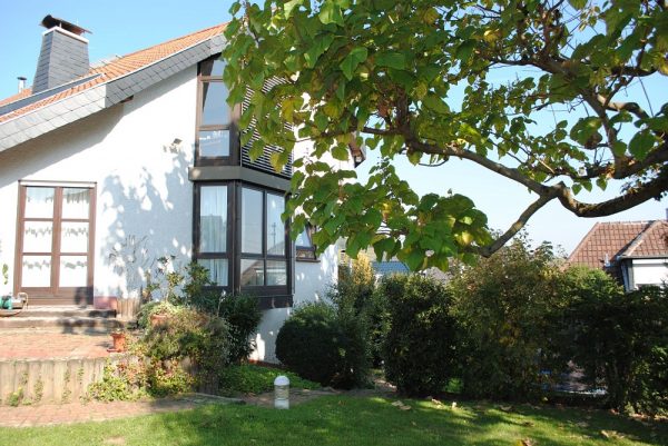 Referenzimmobilie in Garten Referenzimmobilie in Garten