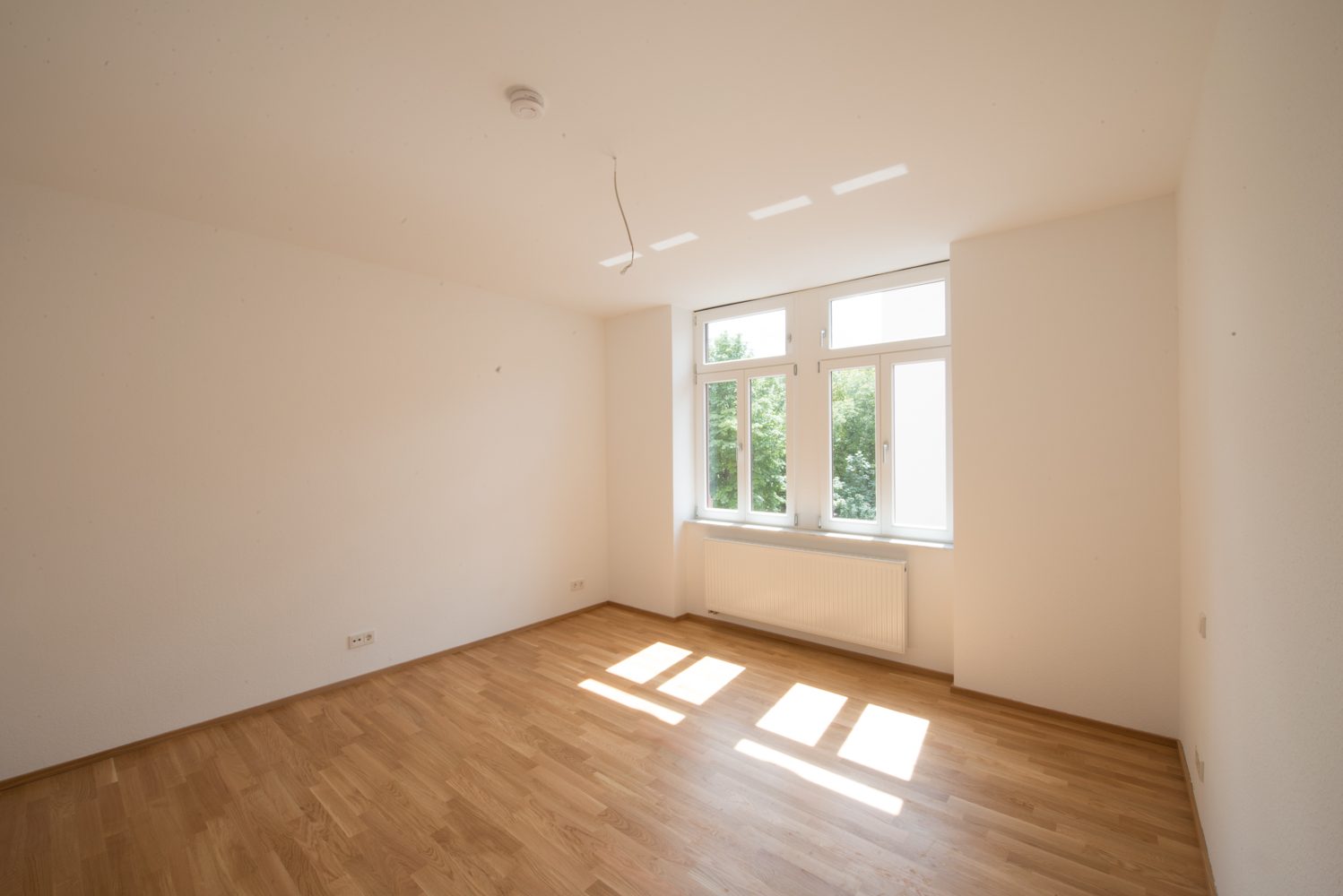 Neckarstrasse 1 Zimmer Neckarstrasse 1 Zimmer