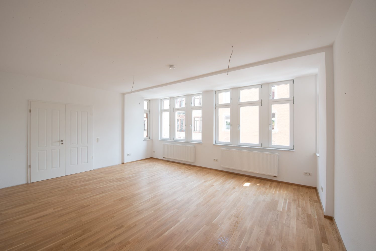 Neckarstrasse 1 geräumiges Zimmer Neckarstrasse 1 geräumiges Zimmer